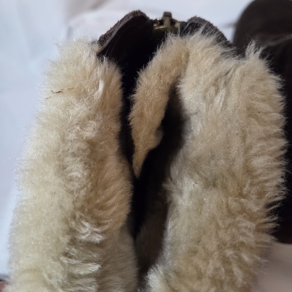 BareTraps Women's Dark Brown Leather Faux Fur Winter Boots Size 6 - Picture 6 of 8